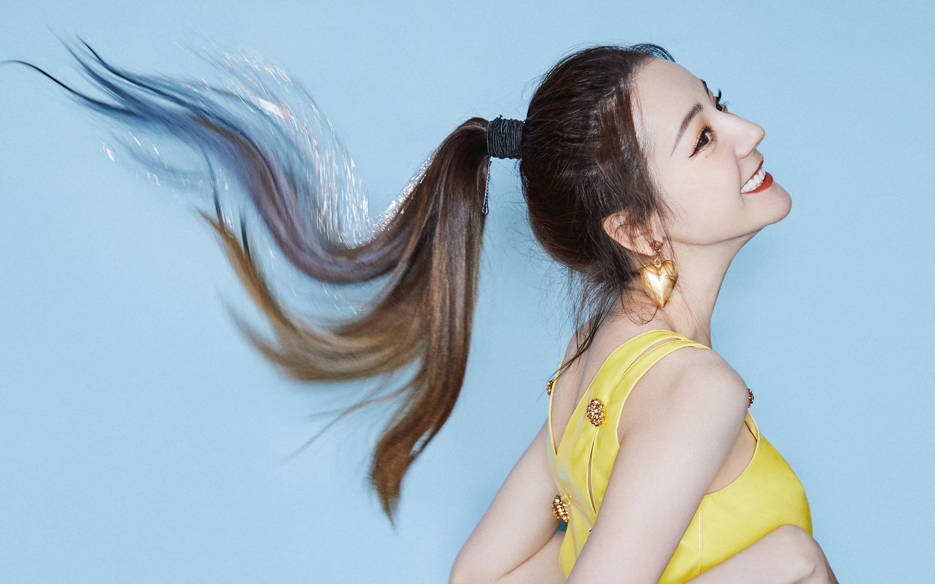 速度与绿茵的交响，当F1冠军决战在伯纳乌上演，马竞爆冷撞翻安哥拉引擎