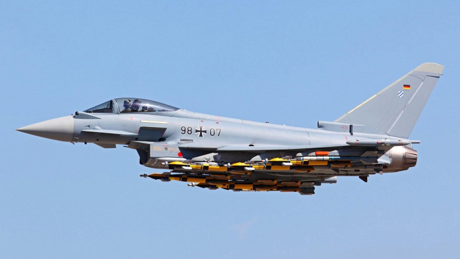 双重日出，从菲尼克斯的黄昏到德罗赞的黎明